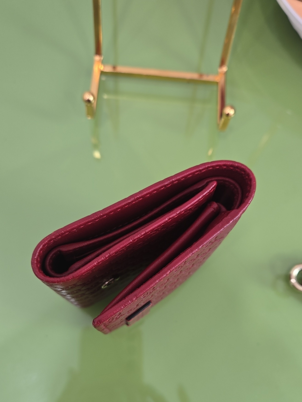 Gucci Guccisima Burgundy Red Mini Shoulder Bag with Tassel and Wallet - Picture 7 of 17
